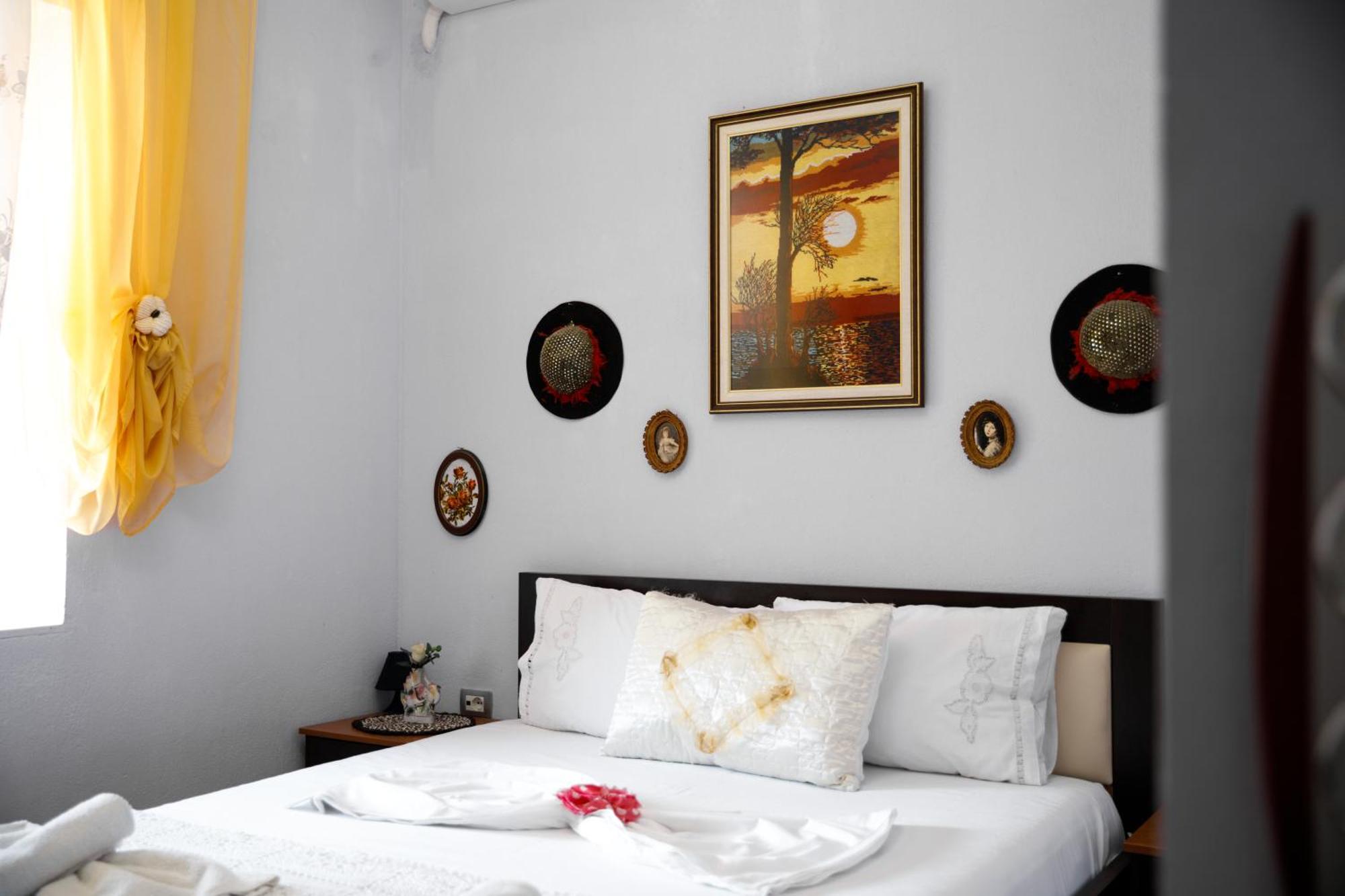 Leka GuestHouse Gjirokastër Eksteriør billede