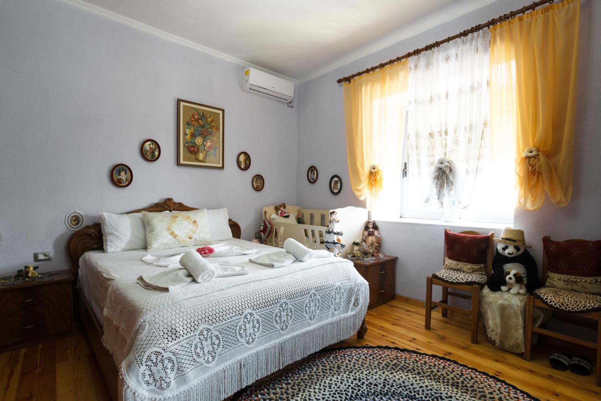Leka GuestHouse Gjirokastër Eksteriør billede